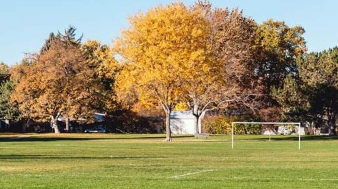 Fish and Game searching for poacher after 2 deer killed, taken from East Boise park