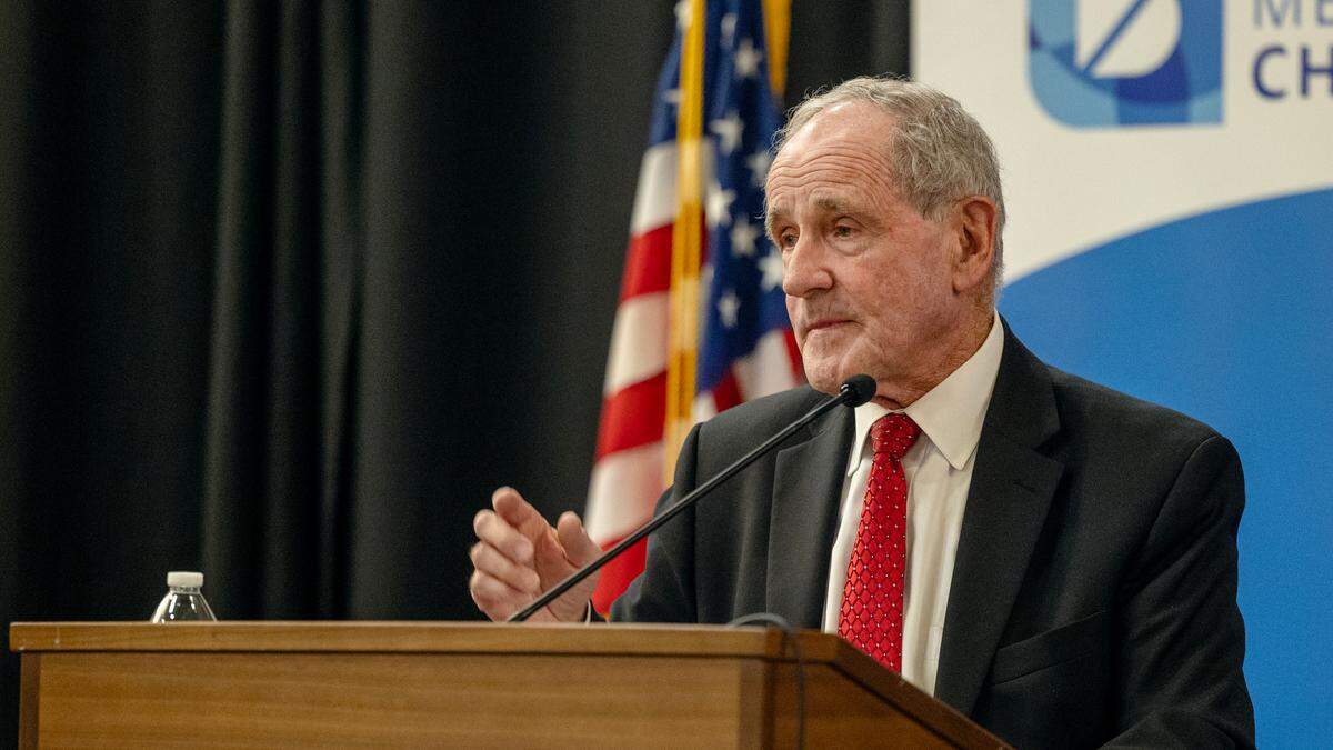 U.S. Sen. Jim Risch, R-Idaho, is sponsoring legislation to allow correctional facilities, both locally and federally, to utilize cellphone jamming systems to prevent incarcerated people from using contraband cellphones.&nbsp;