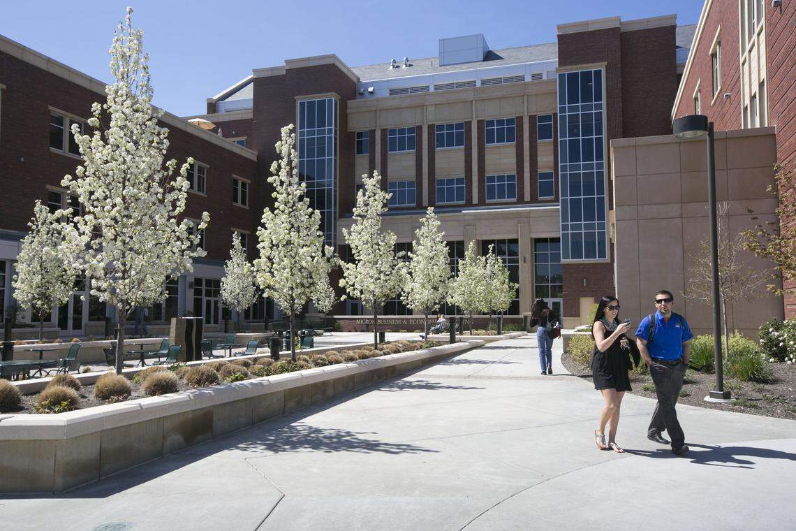 Boise State will require all students and faculty on campus to wear facemasks when it reopens Aug. 24.