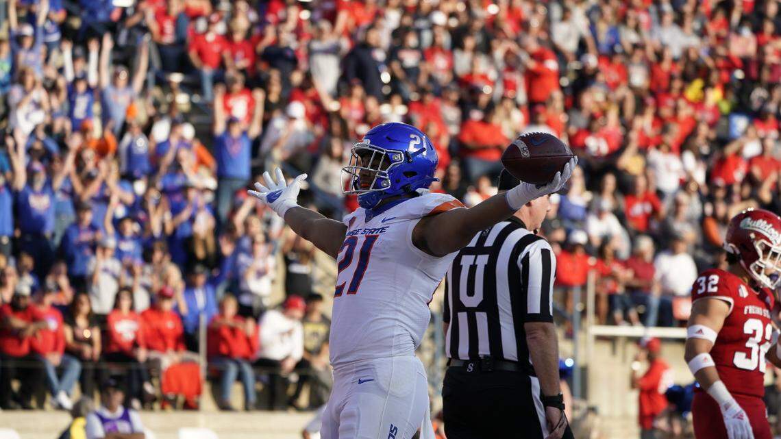 Final: Boise State 40, No. 25 Fresno State 14; Broncos get five sacks, three picks