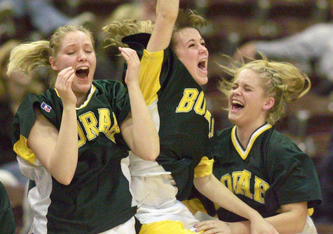 Borah celebrates after winning the 2001 state championship over Boise thanks to its stall tactics. Borah lost three previous meetings against Boise, but stalled on offense to win the state title game 17-7. Borah led 7-3 after three quarters. “They have the best talent in the state of Idaho, without question,” Borah coach Jim Pankratz told the Idaho Statesman. “Our only chance was to take advantage of the clock.”