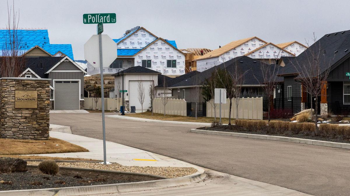 Growth in Star has created problems along North Pollard Lane, where traffic jams during school hours create a safety hazard.