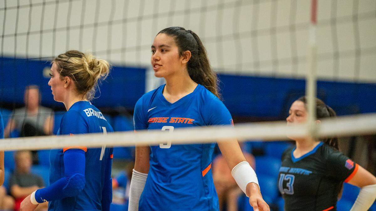 Boise State is hosting a Leukemia Awareness Night on Thursday in honor of junior outside hitter Kayly Pau, who is now in remission.