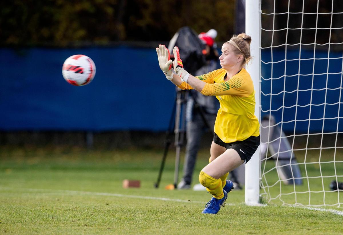 Boise State goalkeeper Sydney Smith stops Fresno State freshman Kaelyn Miller’s penalty shot in the sixth round.