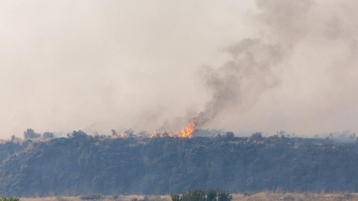 The Plex Fire burns near the Columbia Village neighborhood in Boise.