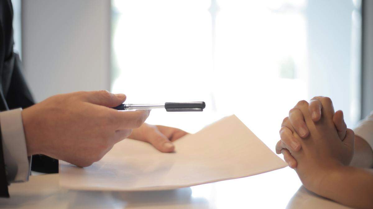 A Boise insurance agent for Aflac ran afoul of Idaho law, state regulators say.