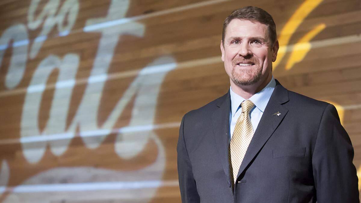 Former Boise State assistant coach Jeff Choate was named head coach at Montana State in 2015.