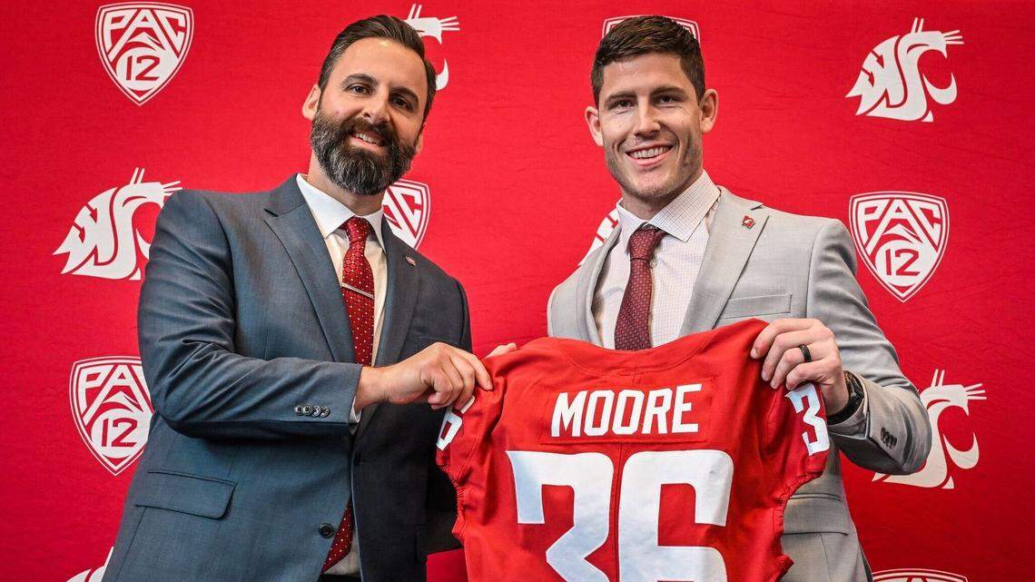 Kirby Moore brings WSU football team to Pasco for spring practice, kids clinic