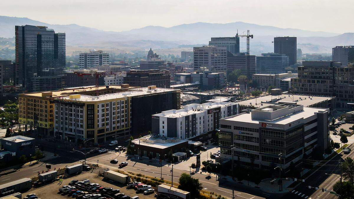 Search the Idaho Statesman’s pay database to see how much state workers make.