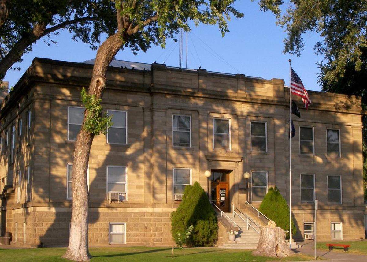 The Elmore County Courthouse is located in Mountain Home.