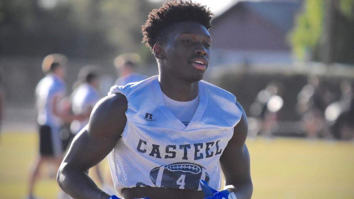 Casteel High (Queen Creek, Ariz.) wide receiver Khyheem Waleed committed to the Boise State football team Sunday over multiple Power Five conference offers.
