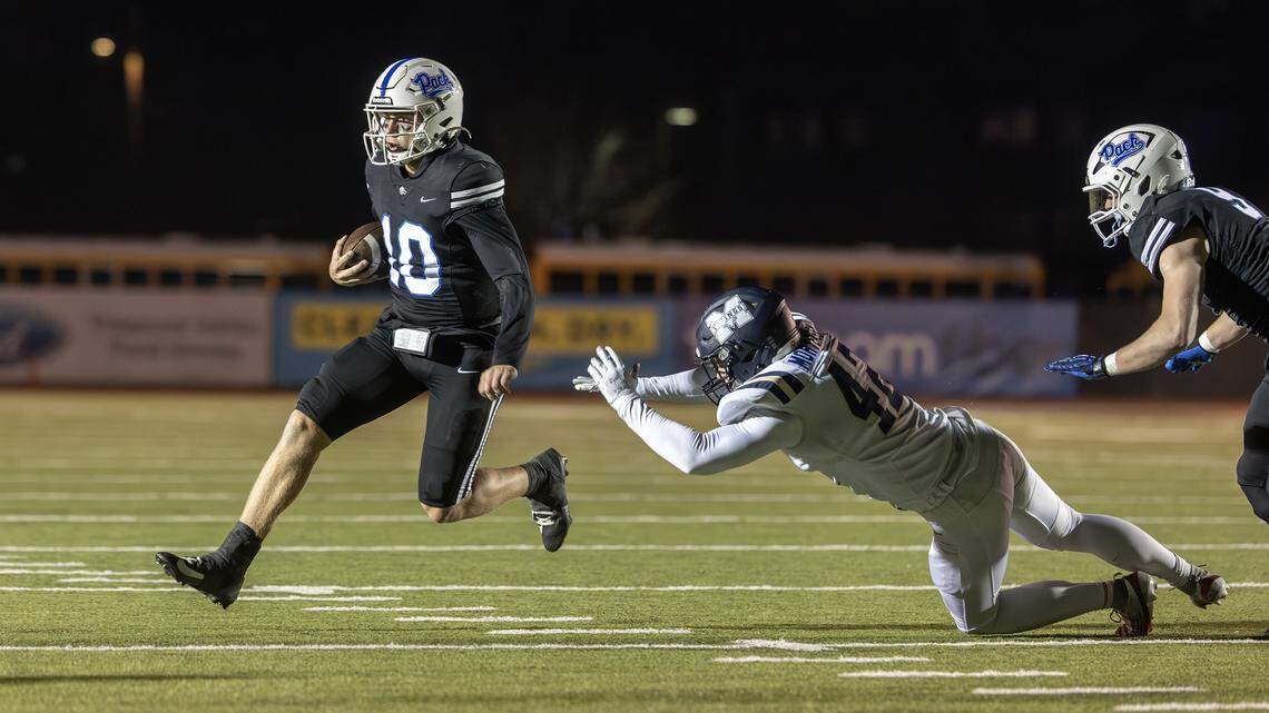 Timberline senior quarterback Jack Brant keeps the ball during their game against Middleton in the 6A football state quarterfinals, held at Dona Larsen Park, Friday, Nov. 7, 2025.