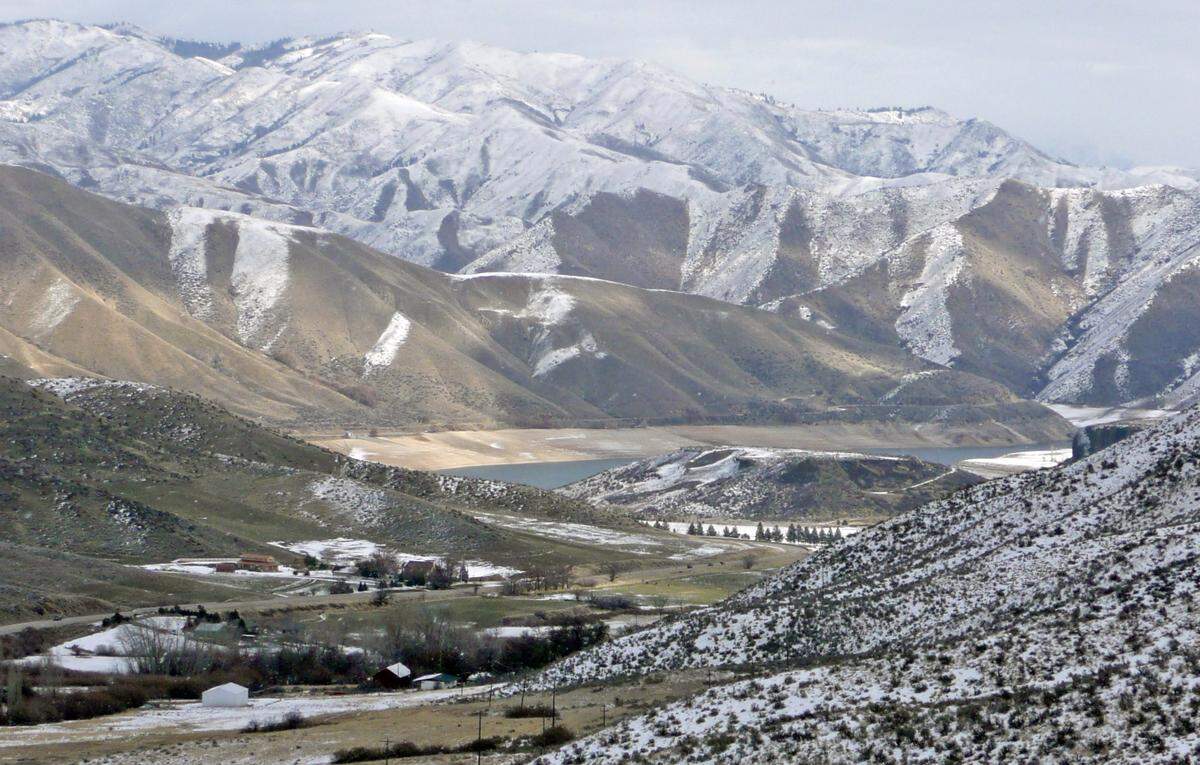 There is no cellular phone service around Lucky Peak Reservoir, shown here looking south from Idaho 21 near the Hilltop Station restaurant and convenience store. The area is home to a lot of deer and elk in winter, and that can lead to collisions with vehicles.