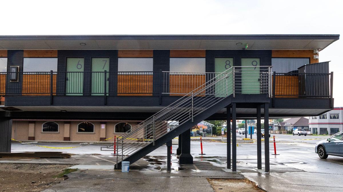 The Arcadia Hotel’s distinctive, raised platforms allow motorists to park underneath their rooms.