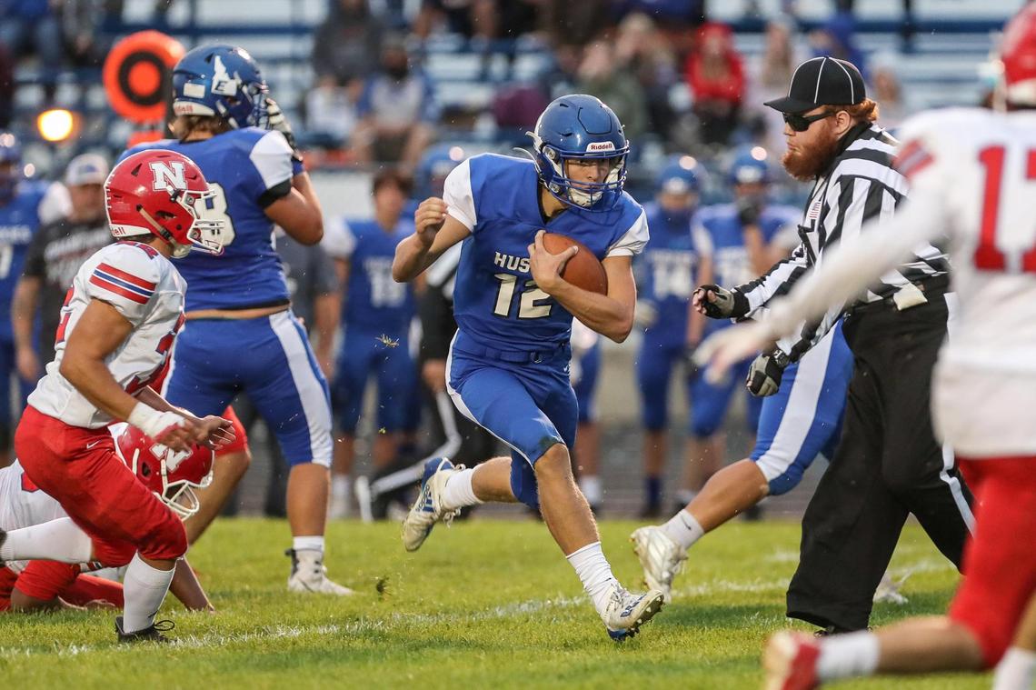 Emmett quarterback Caden Young has the Huskies on the verge of their first 4A SIC title.