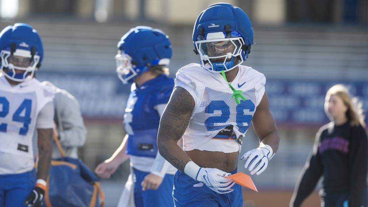 Boise State running back Sire Gaines is ready to split time with Dylan Riley and give the Broncos a potent 1-2 punch.