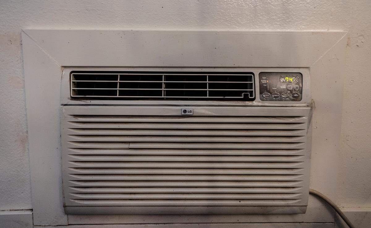 An air conditioning window unit in a Boise apartment.