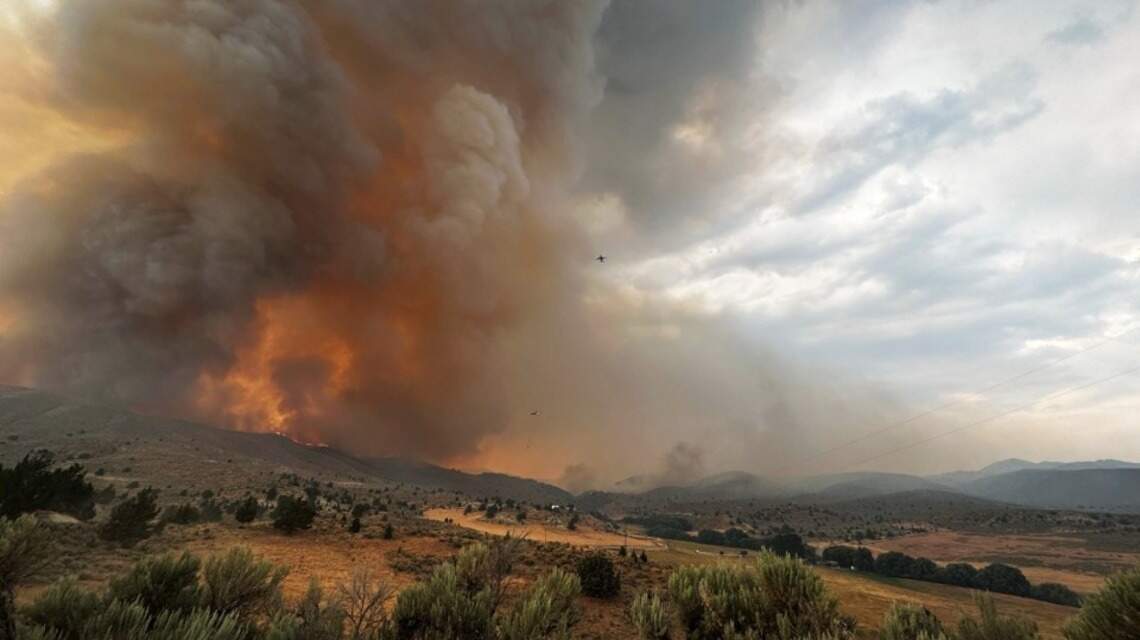 Sections of I-84 closed immediately with fire ‘advancing rapidly’ toward interstate