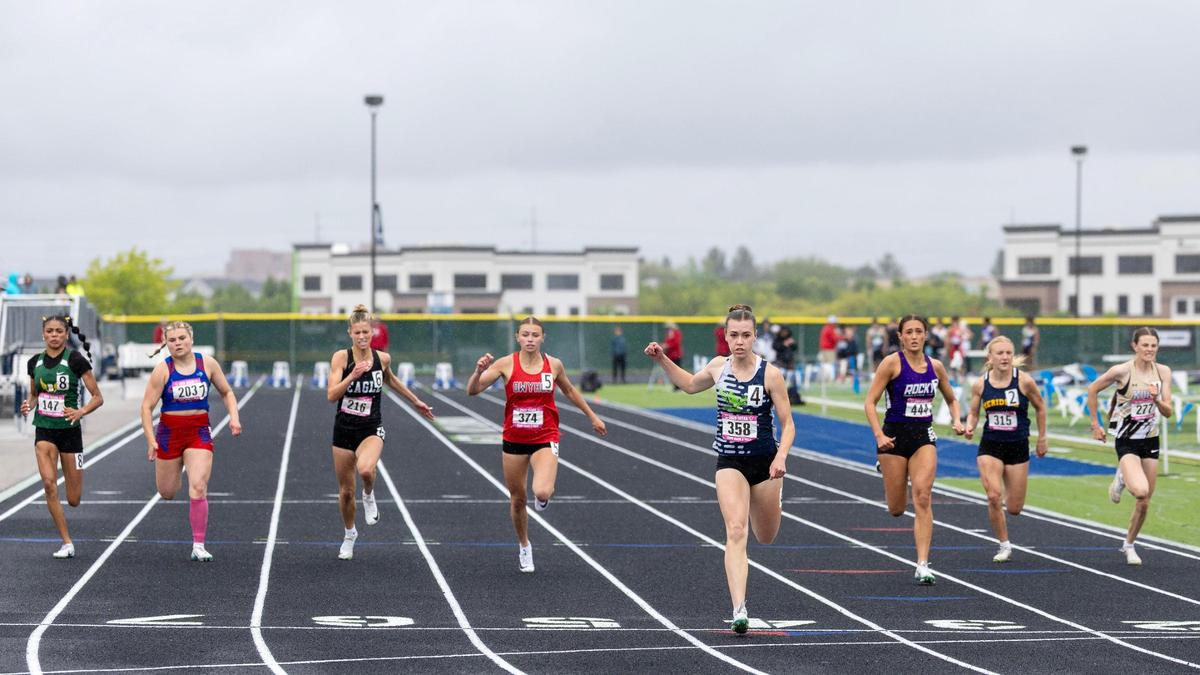 Quincy Keller of Mountain View wins the 6A girls 100 meters at last year’s state meet at Mountain View High School.