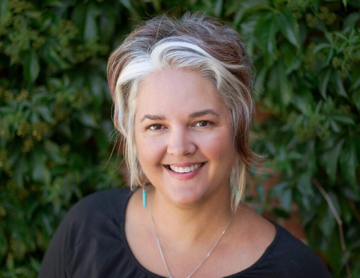 Amy Pence-Brown offers her holiday gift ideas.