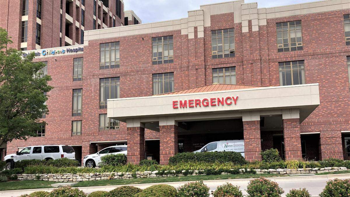 The main entrance to the emergency room at St. Luke’s Boise Medical Center on Aug. 17, 2023. 