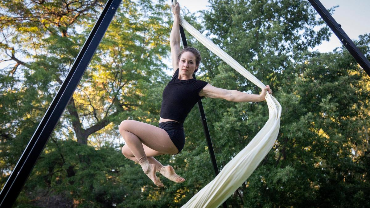Different than the pure entertainment of the circus, Mykelle Walton’s aerial acts tell a story, a narrative. She’s working on a piece that she’ll perform on a rope, called “At the end of our rope.” “Because,” she says, ‘We as a society are at the end of our rope in regards to our working hours — and work/life balance.”