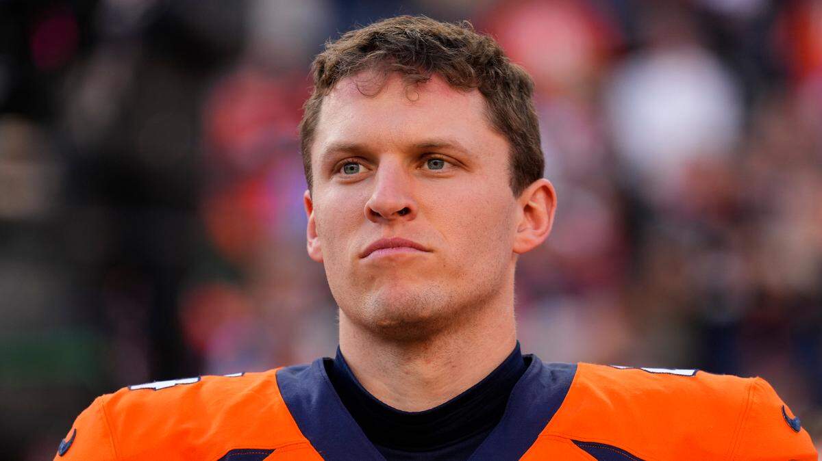 Former Boise State quarterback Brett Rypien has signed a one-year deal with the Los Angeles Rams.