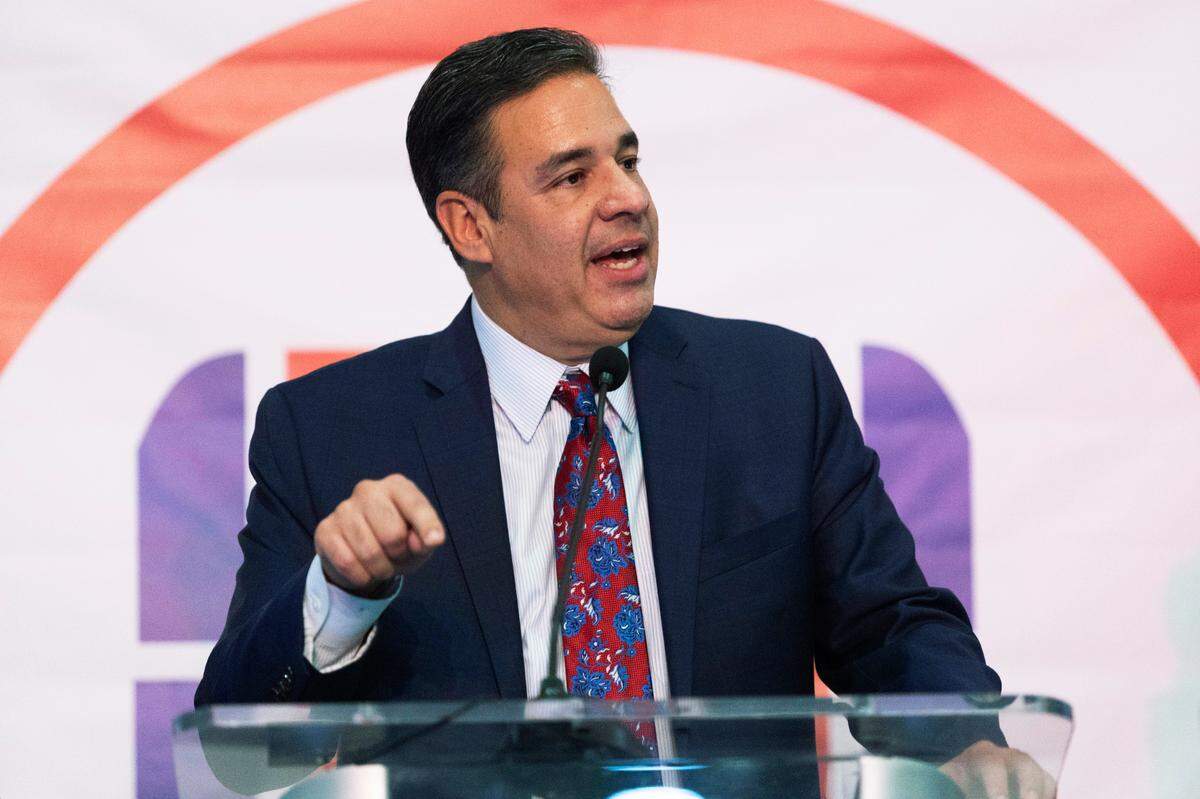 Idaho Attorney General Raúl Labrador was helped draft a bill with Rep. Bruce Skaug, R-Nampa, to make a firing squad Idaho’s backup execution method. (AP Photo/Kyle Green)
