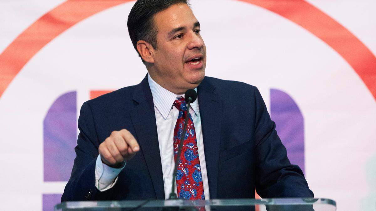 ‘Meritless’: Idaho board wants AG Labrador’s lawsuit over University of Phoenix dismissed