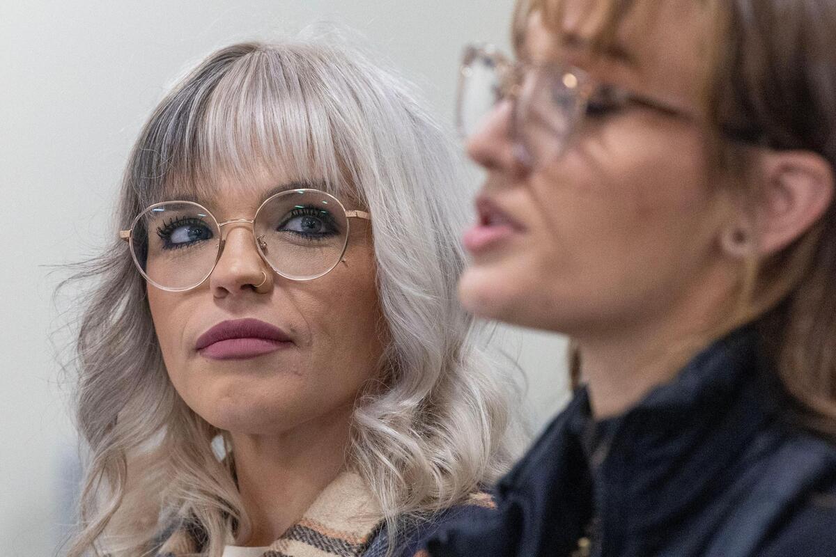 A drug court graduate herself, Jenisce Mendoza, left, mentors current participants. Mendoza said returning as a mentor helps her stay engaged with the program and inspires new participants. Her involvement gives them hope, she said, and shows “them all of the good things that come with sobriety with time.”