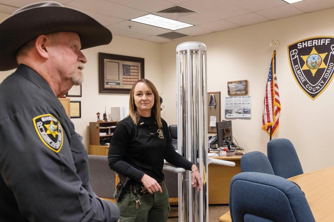 Elmore County Sheriff Mike Hollinshead and Lt. Shauna Gavin, Elmore County jail commander, say they haven’t had any COVID-19 outbreaks since they starting using the R-Zero Arc UV machine.