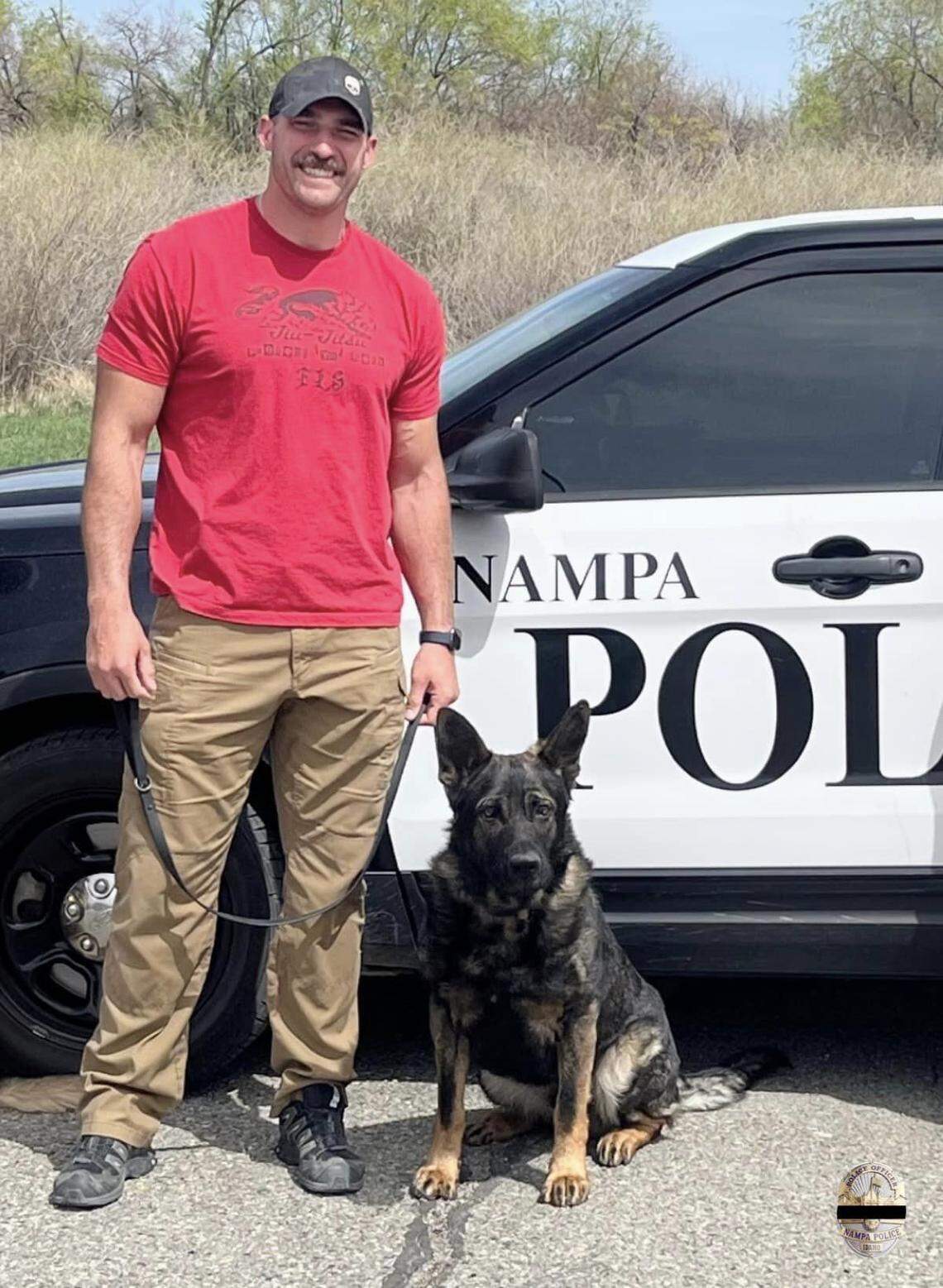 Riddick’s handler, Officer Cody Huss, has requested a ceremony in the dog’s honor.