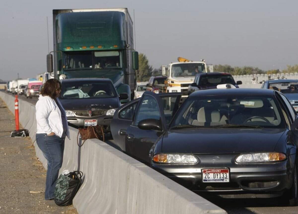 1021 online i84crash