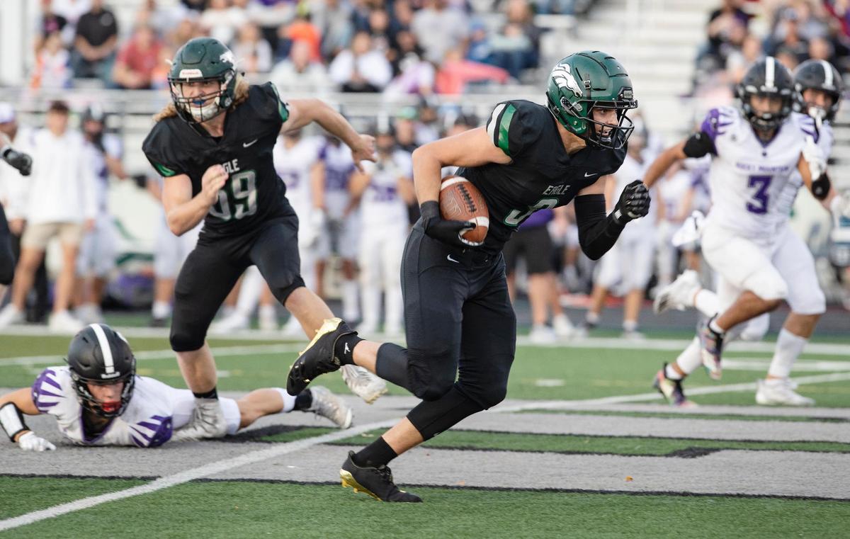 Eagle’s Donovan Jones and the Mustangs travel to Coeur d’Alene for a 5A state quarterfinal Friday.
