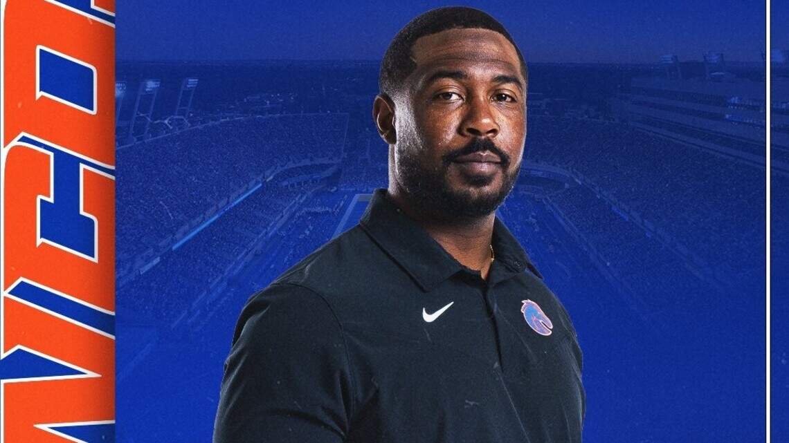 Boise State’s running backs coach will stay after successful first season on staff