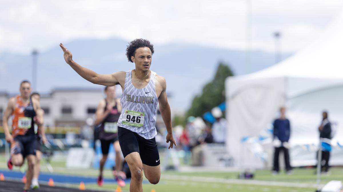 Vallivue's Jakobe Davis comes in first in the boys 400 meter race at the IHSAA 6A/5A Track and Field Championships, Saturday, May 16, 2026 at Mountain View High School.