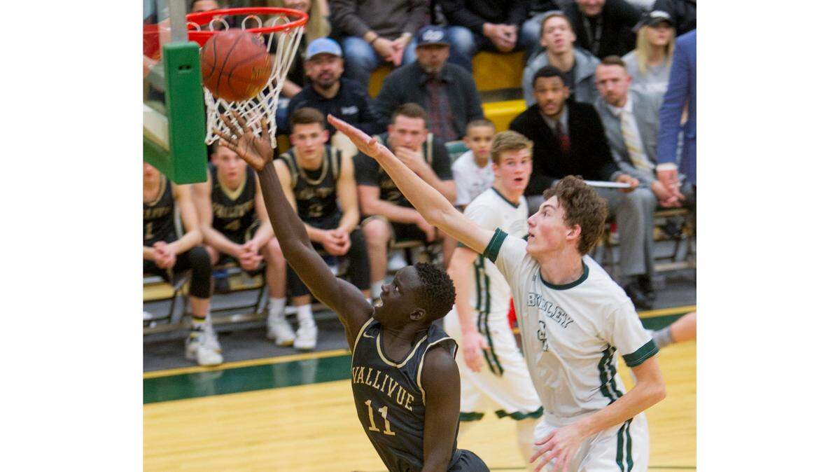 After averaging 16.6 points and 6.8 rebounds last winter, Vallivue senior Amoro Lado enters the season as the preseason favorite for player of the year in the 4A SIC.