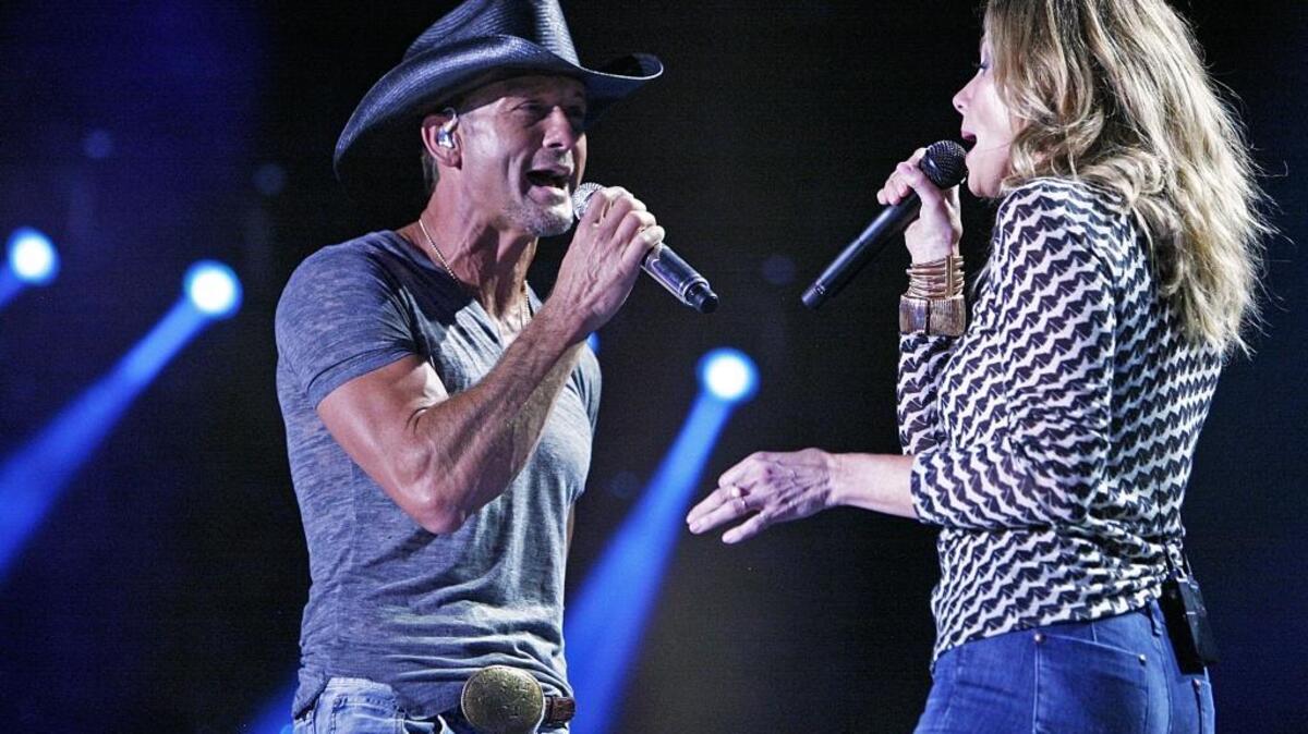Tim McGraw and his wife, Faith Hill, will play Taco Bell Arena May 25.