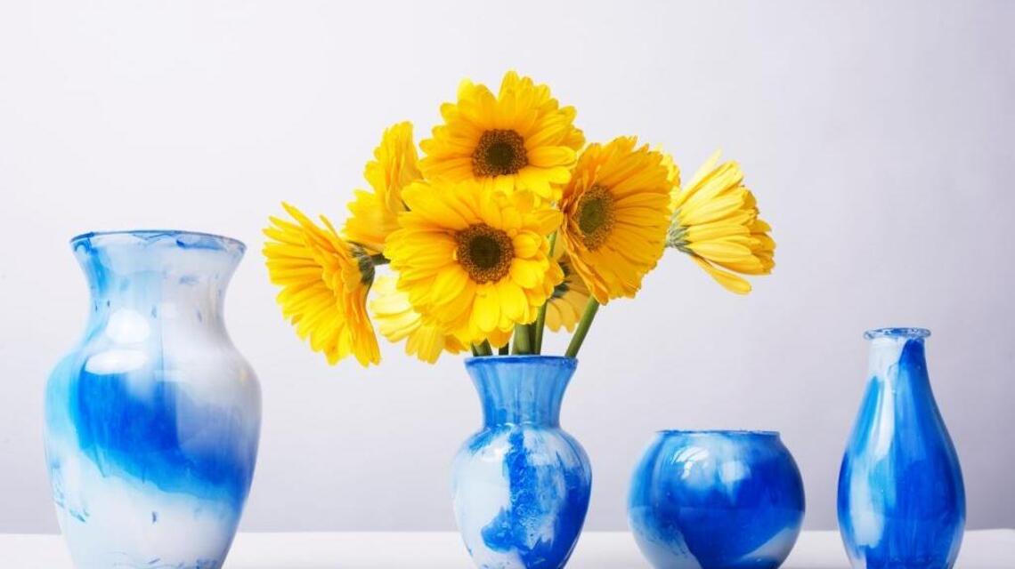 For Mother’s Day, turn a simple vase into a work of art