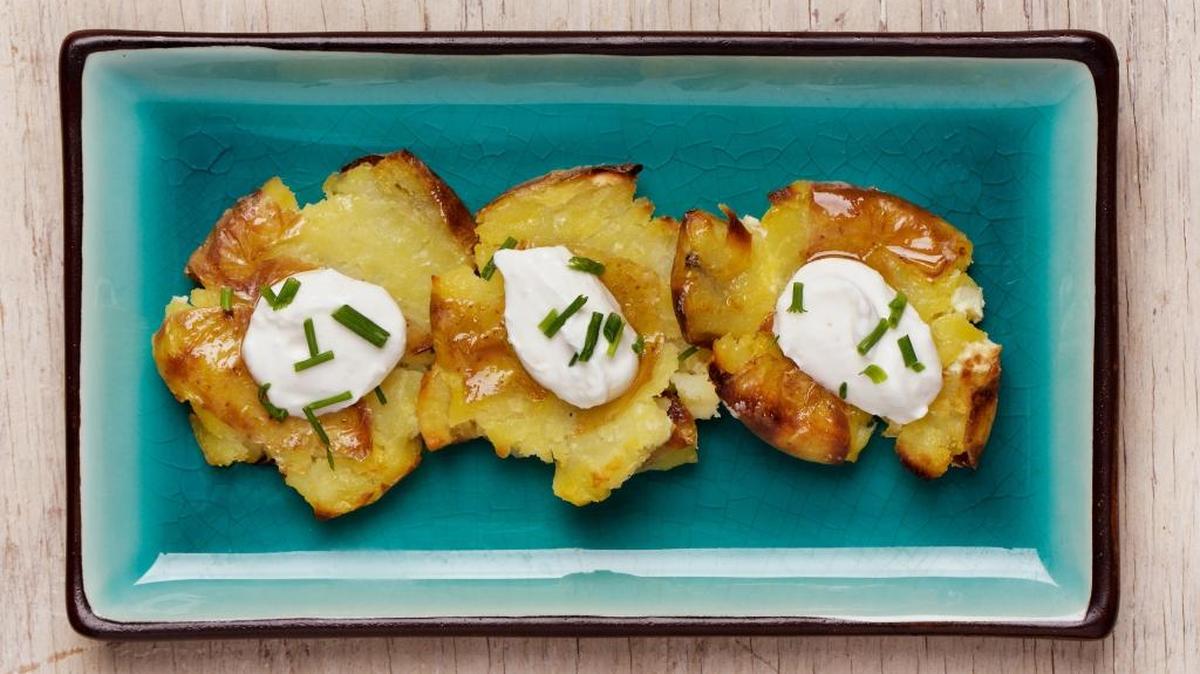 Crushed Potatoes With Horseradish Cream