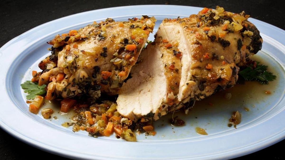 Stove-top roasted turkey breast (Arrosto Morto di Tacchino).