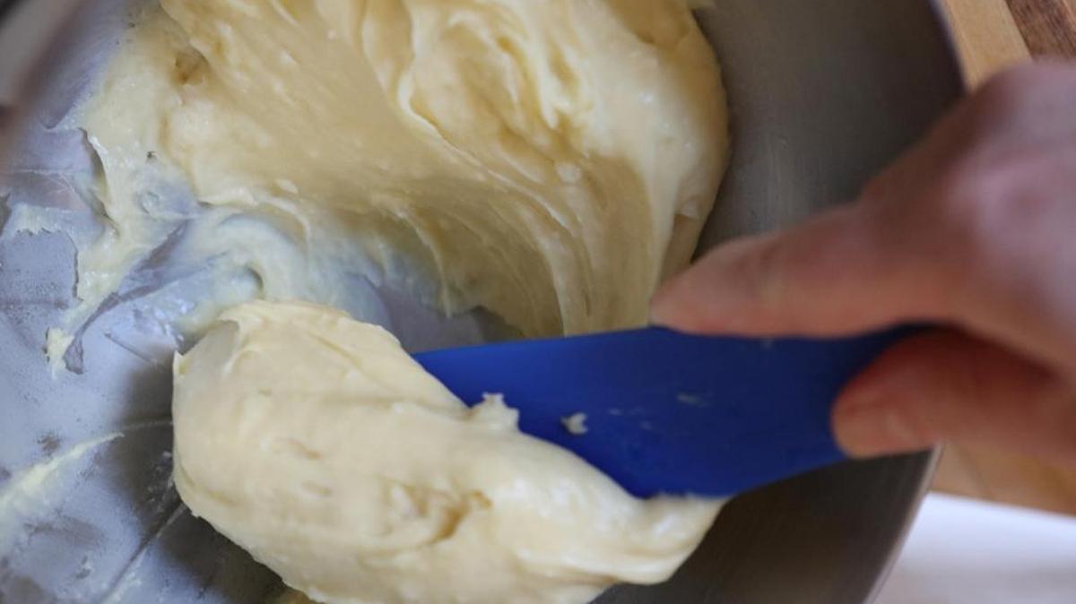 Beat the dough until its consistency is smooth and somewhat satiny before filling the pastry bag.