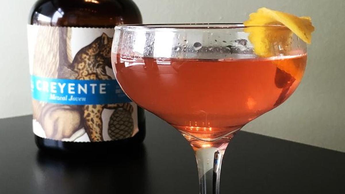 Bebida Rosada, made with Creyente mezcal.
