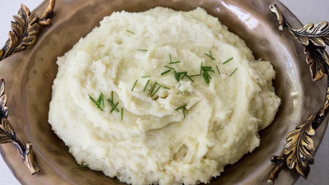 Mashed potatoes with manchego and olive oil.