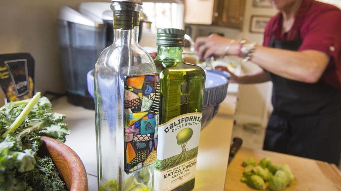 Extra virgin olive oil and 5 kinds of vegis are the recommended “must-haves” in any pantry and refrigerator.