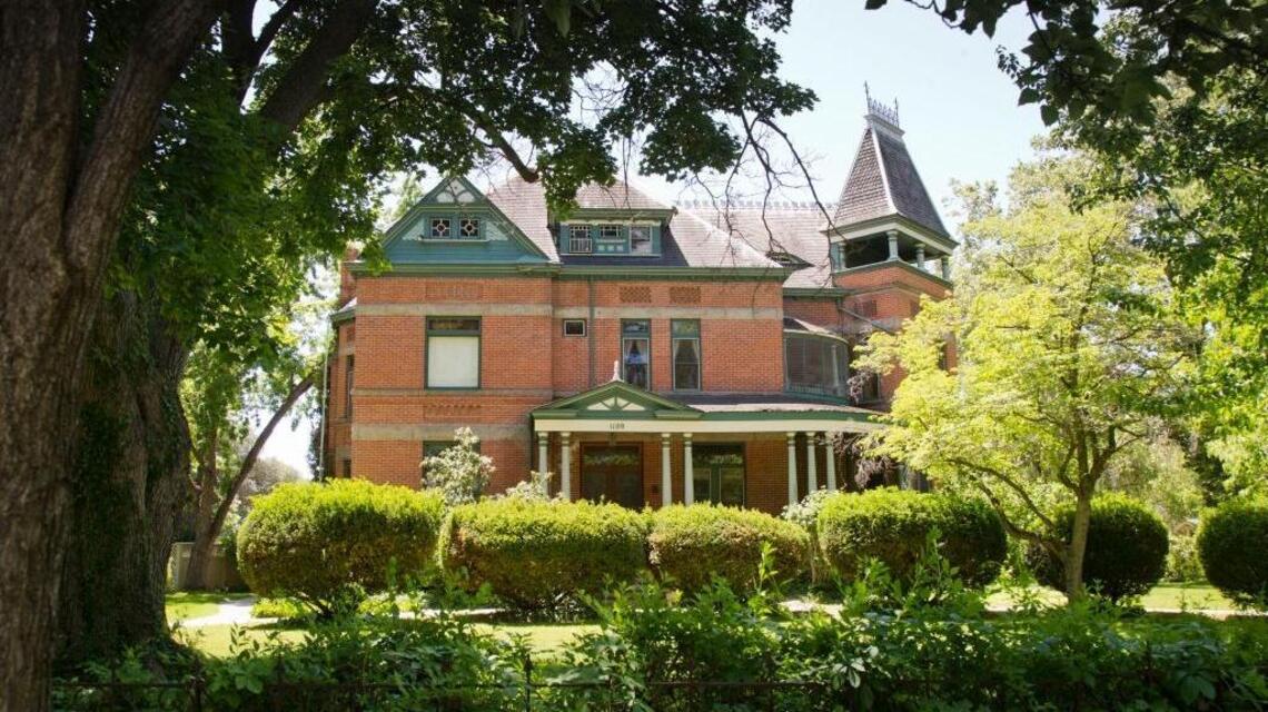 Want a piece of history? 125-year-old Warm Springs mansion on market