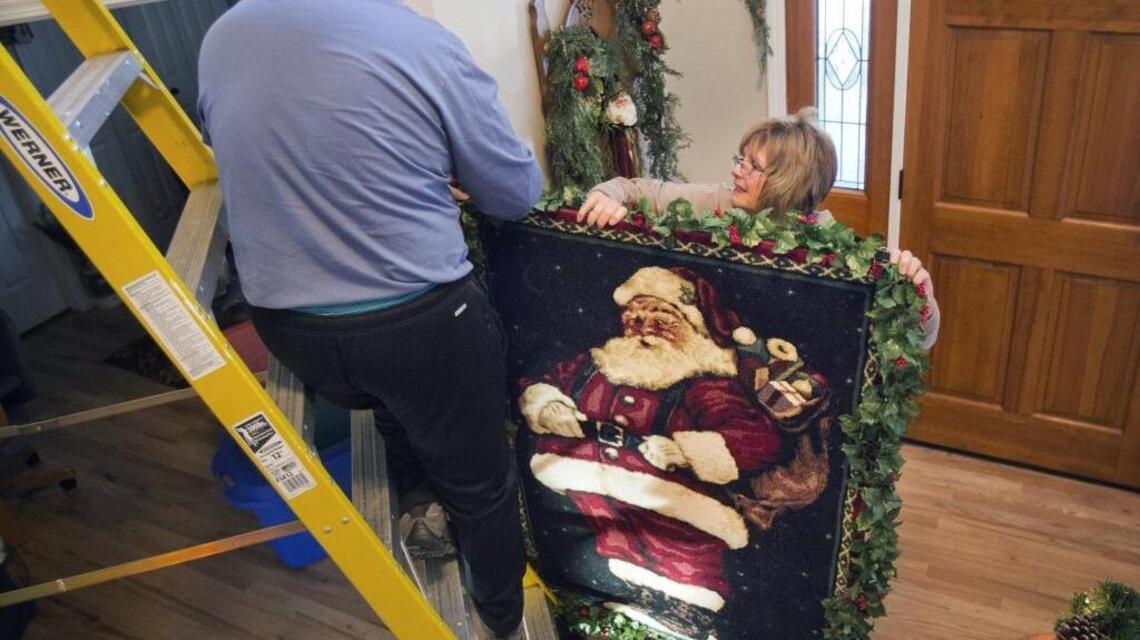 Family gives gift of hospitality with Christmas-themed home