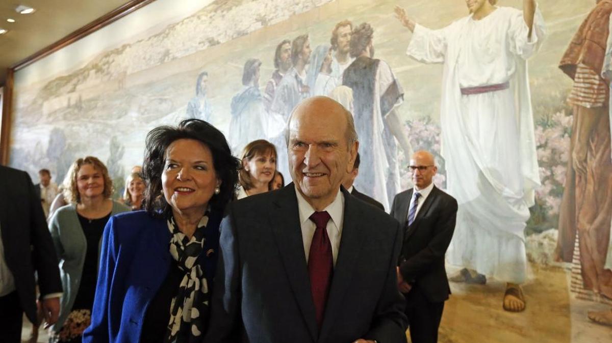 President Russell M. Nelson leaves with his wife, Wendy Nelson, following a news conference Jan. 16 announcing his new leadership in the wake of the death of President Thomas S. Monson.