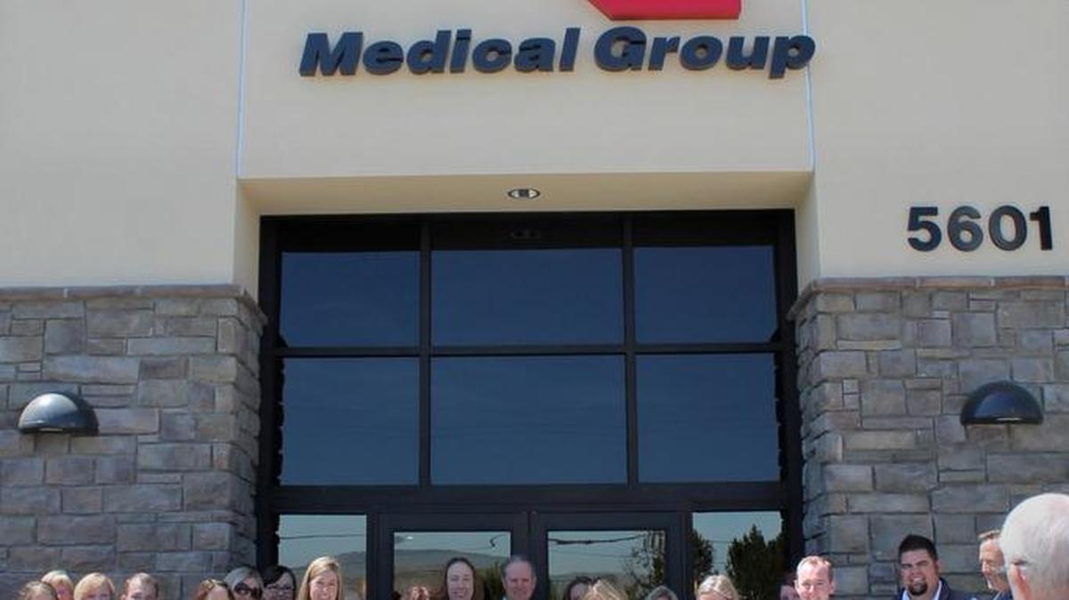 Garden City Mayor John Evans, Garden City Chamber of Commerce President Dawn Snapp, clinic manager Jenna Rodriguez and Executive Director Tracy Morris participated in the ribbon-cutting ceremony for Primary Health Medical Group’s new clinic in Garden City.