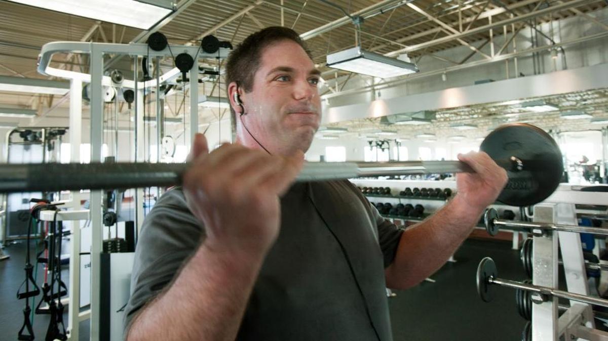 Jason Newman works out at an Idaho Athletic Club in 2012. The seven-gym group’s new owner says they will get new equipment as they are rebranded a Crunch Fitness gyms.